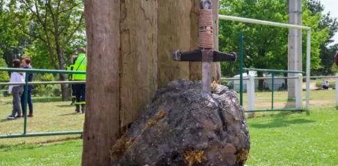 Excalibur dans son rocher